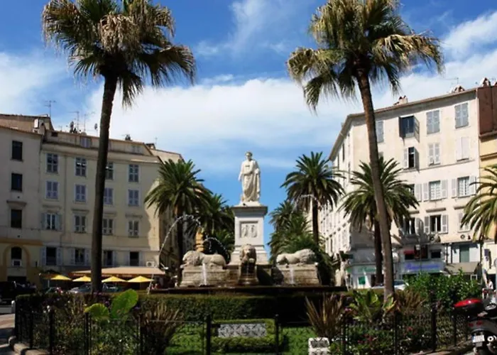 Apartament Hypercentre ! De Charme Avec Mezzanine Ajaccio (Corsica)